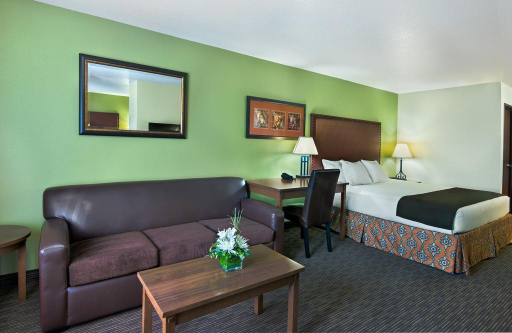 Oxford Suites Хермистон Экстерьер фото