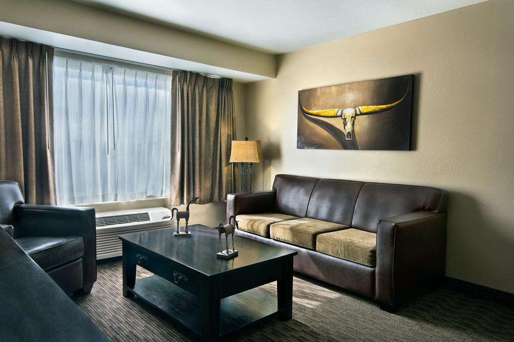 Oxford Suites Хермистон Экстерьер фото