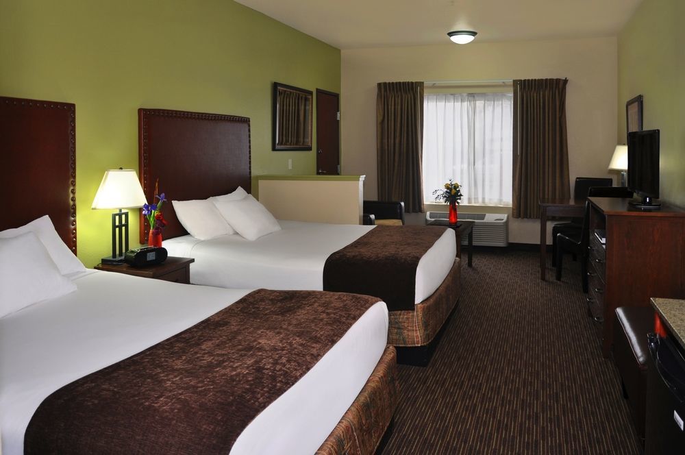 Oxford Suites Хермистон Экстерьер фото